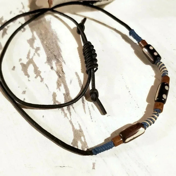 Handcrafted India Tribal Black Brown Cream Blue Yak Bone Leather Necklace - Picture 2 of 5